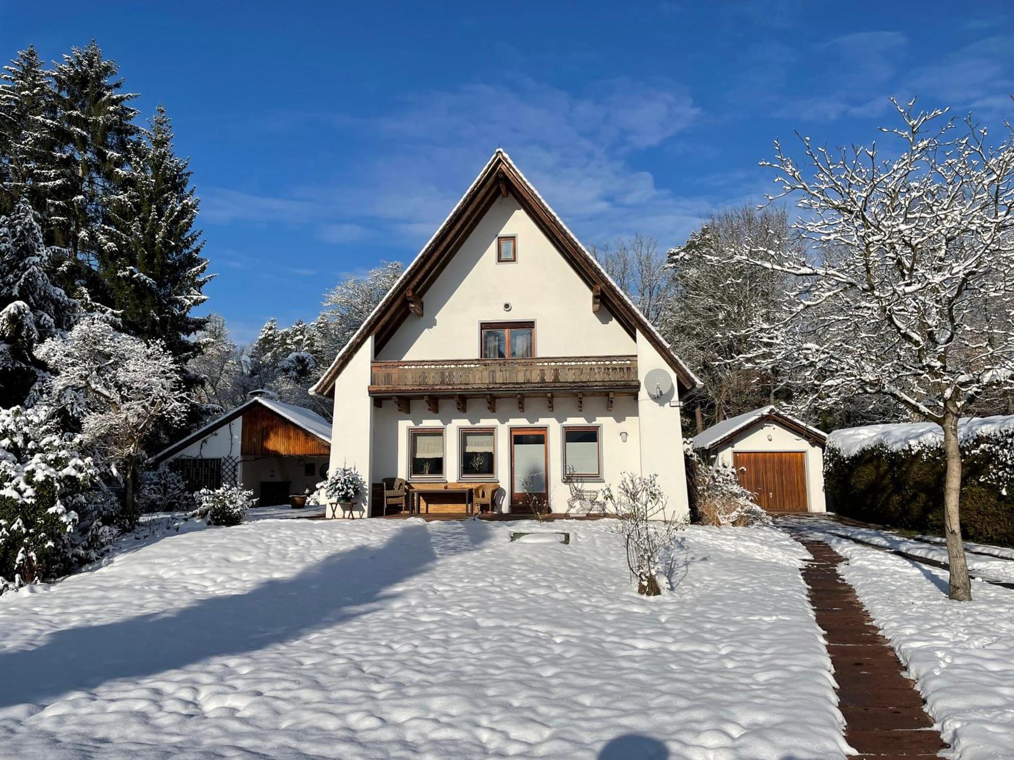 Messe- & Ferienhaus Gertraud Am Ludwigskanal, 24 H Self Check-In, Gratis Parken Wendelstein Kültér fotó